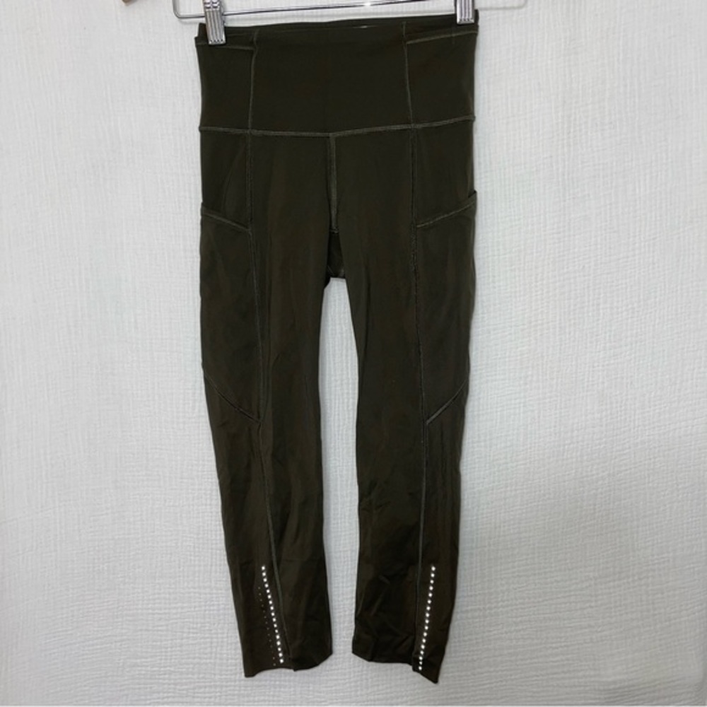 LULULEMON Fast & Free Crop II Nulux 19 Green Leggings Size 2
